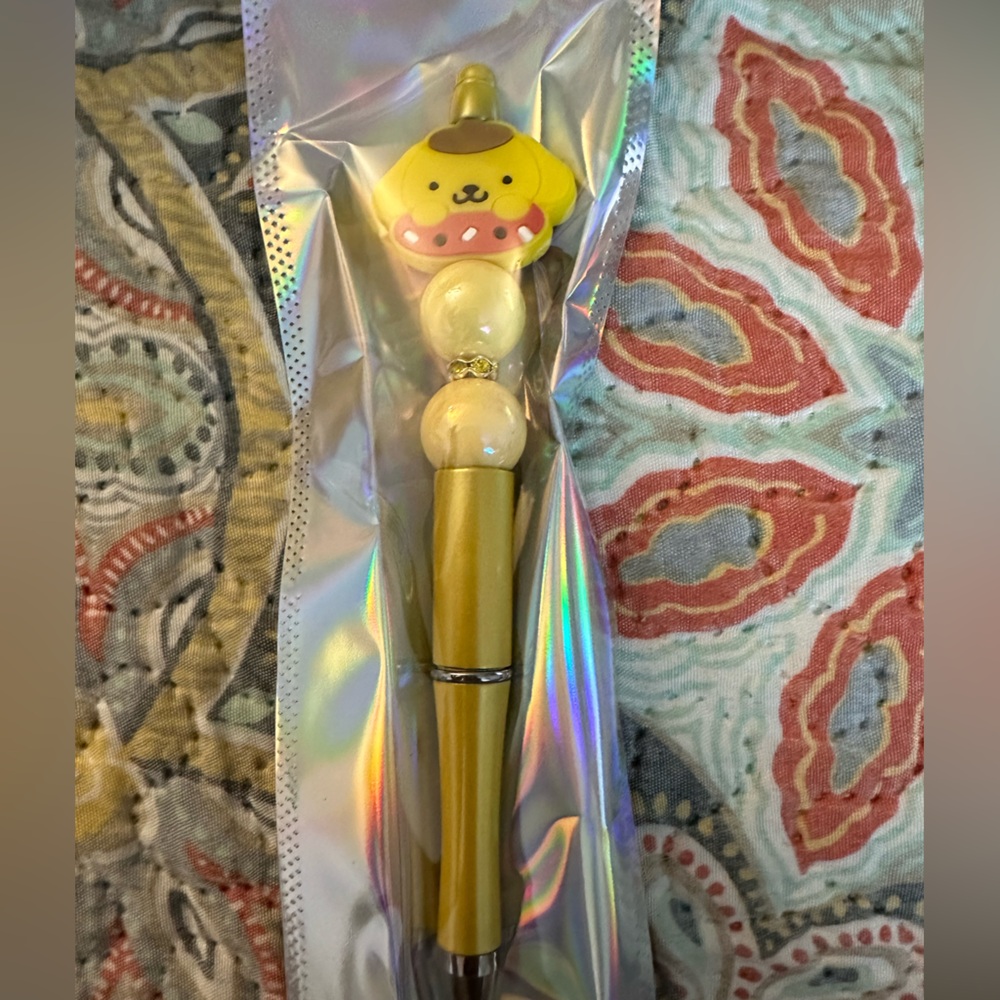 Customize pen done by my 13 year old for her school field trip this year to Wash